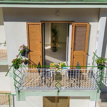 Апартаменты Casa Aura - Amalfi Coast Майори Экстерьер фото
