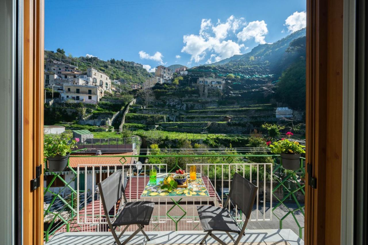 Апартаменты Casa Aura - Amalfi Coast Майори Экстерьер фото