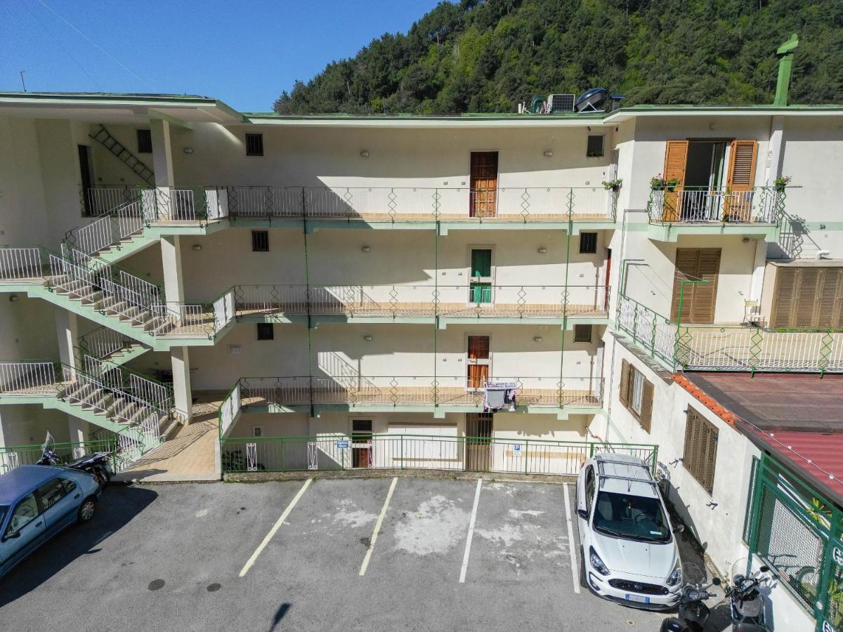 Апартаменты Casa Aura - Amalfi Coast Майори Экстерьер фото